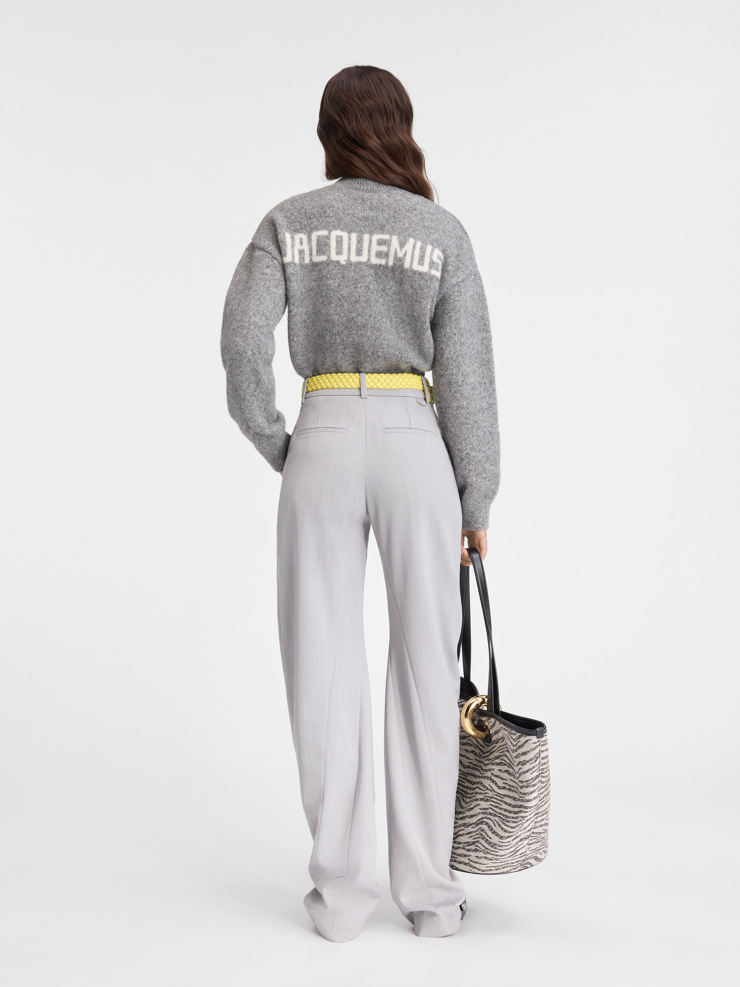 The Jacquemus knit - LES CLASSIQUES | JACQUEMUS Official Website