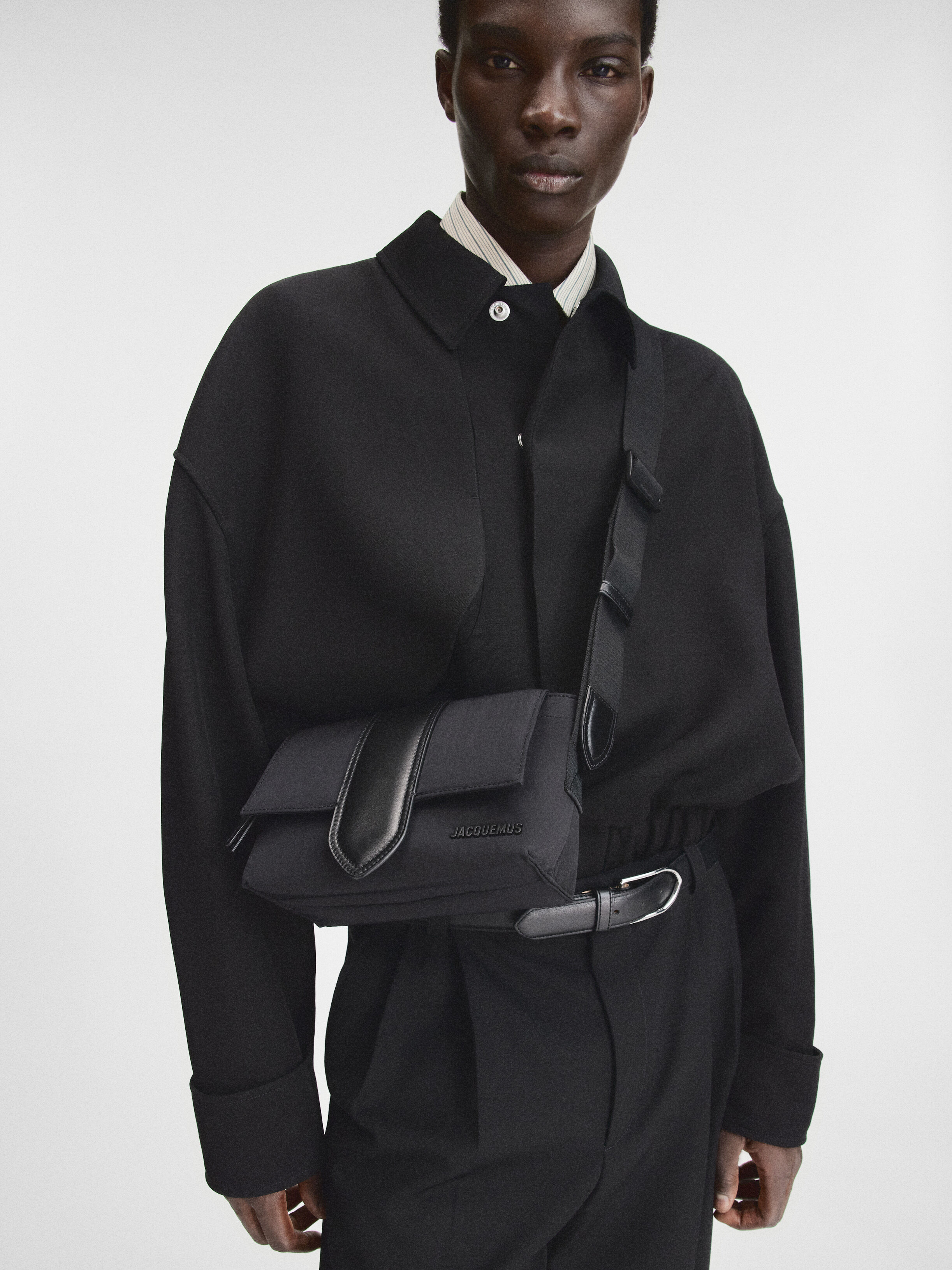 Le petit Messenger Bambino black - LES SCULPTURES | JACQUEMUS 